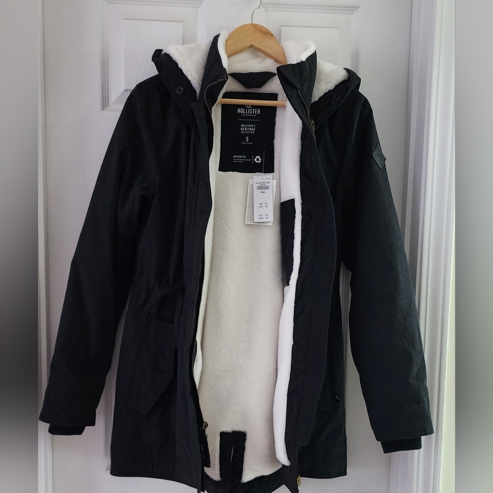 Hollister coat
